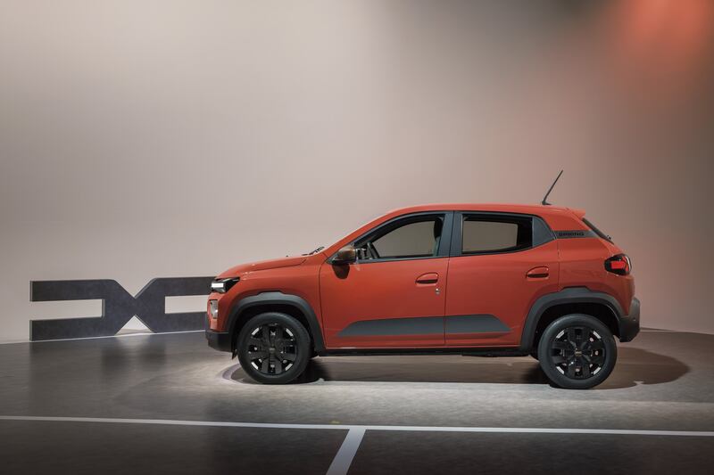 Dacia Spring 2024: guarda tutte le foto di interni ed esterni 18