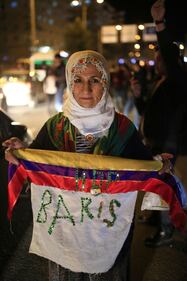 Scontri a Diyarbakir tra curdi e la polizia 10