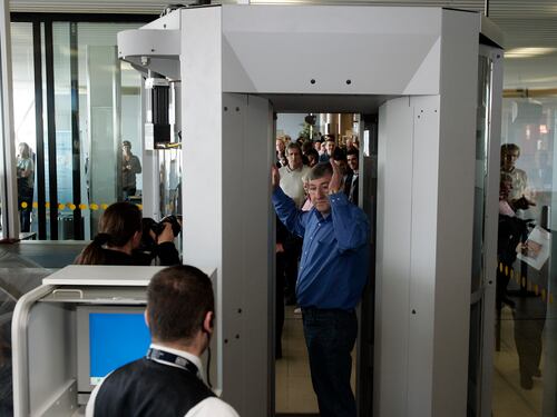 Aeroporti in massima allerta nuovo esplosivo di al Qaida: è liquido, non viene rilevato