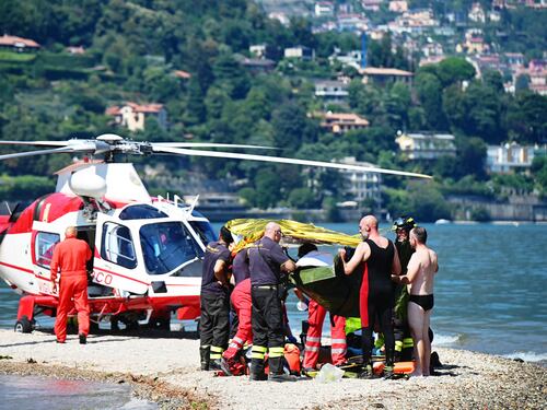 Lago di Como, ragazzo si tuffa in acqua e non riemerge: è grave