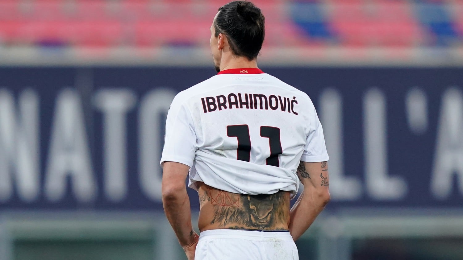 Ibrahimovic tradisce ancora. Ma il Milan di rigore in trasferta vola sempre