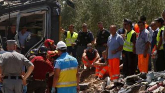 Puglia, da oggi i treni andranno a 50km all'ora