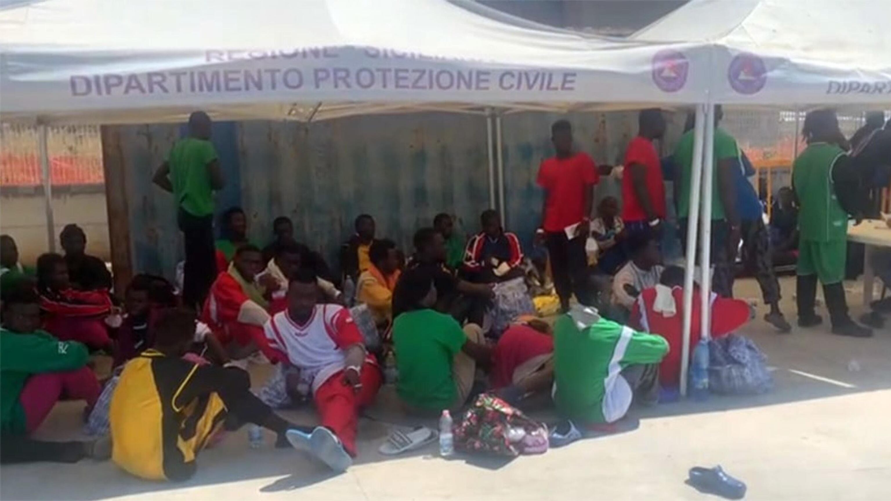 "Basta parlare di clandestini". La sentenza della Cassazione pro migranti