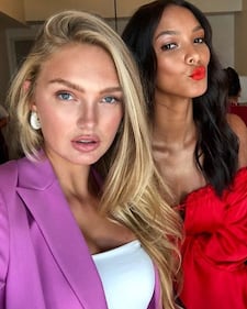 Lais Ribeiro, sexy sui social 14