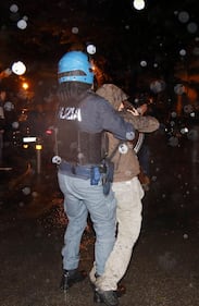 Tensioni alla Festa del Pd: blitz dei centri sociali 6