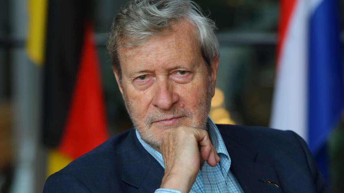 È morto Gianni Vattimo: il filosofo del "pensiero debole" aveva 87 anni