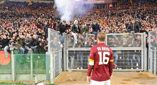 Europa League, faccia a faccia tra i giocatori della Roma e i tifosi 9