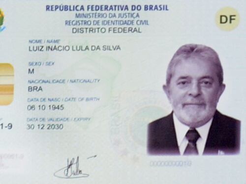 Lula, una Corte d'appello ordina la scarcerazione. Un altro giudice blocca tutto