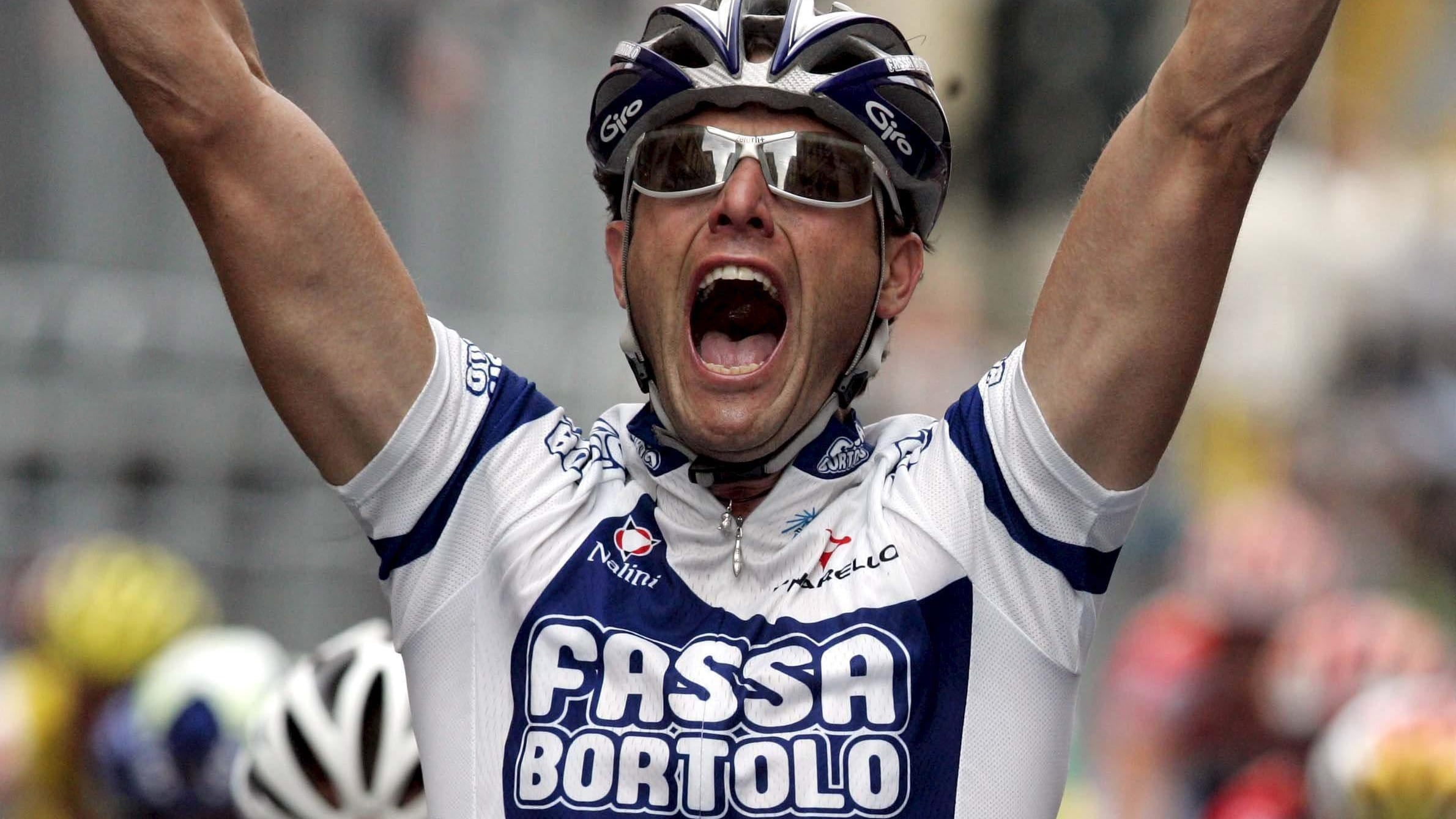 Ciclismo: si ritira Petacchi, lo sprinter gentiluomo