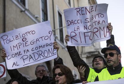 Corteo dei vigili, traffico in tilt a Roma 2