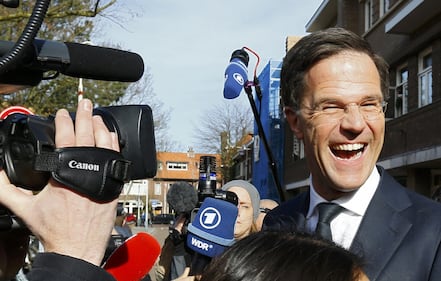 Il premier Rutte vota all'Aia 5
