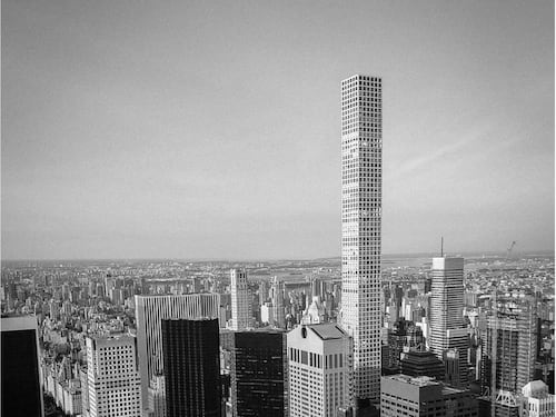 Allarme a New York: il super-grattacielo rischia il crollo. Tra gli inquilini anche super Vip