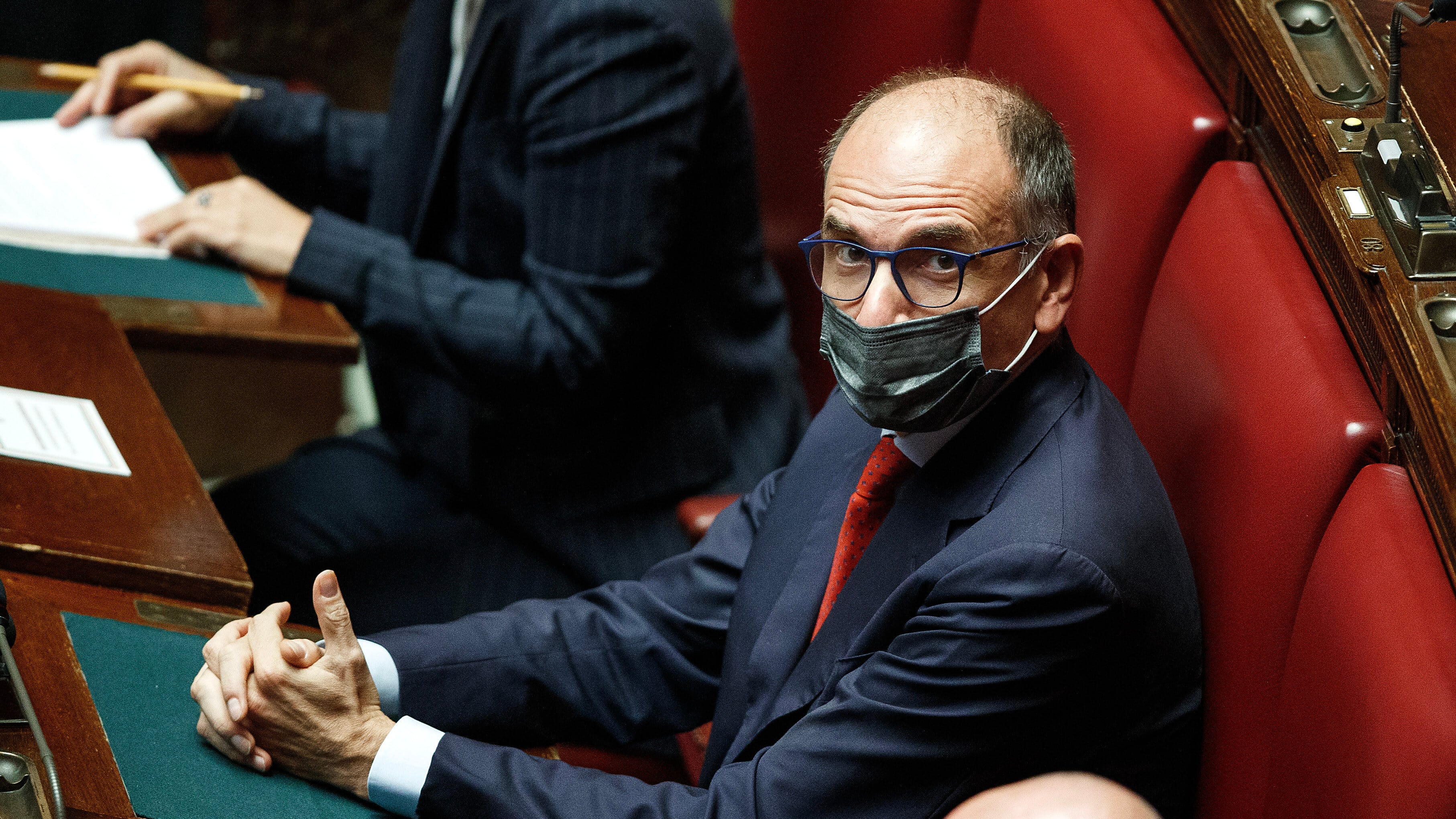 La minaccia di Letta: "Berlusconi al Quirinale? Il mattino dopo casca il governo"