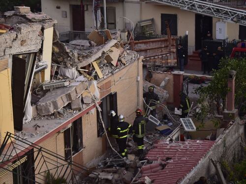 Palazzina crollata, sott'accusa cingalesi: in casa bombole di gas