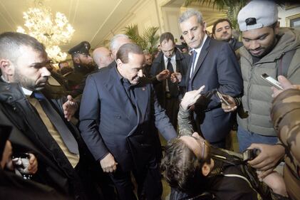 Berlusconi a Napoli: visita nel centro storico 4