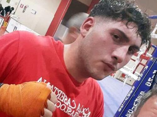 Rissa tra ragazzi nelle strade della movida. Muore accoltellato la promessa del pugilato