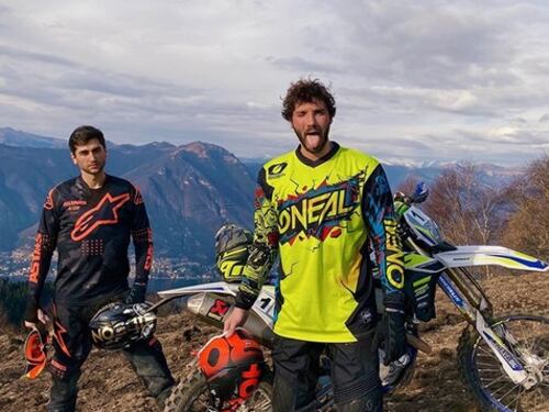 Stefano De Martino preso di mira Jeremias? “Amare non è avere”
