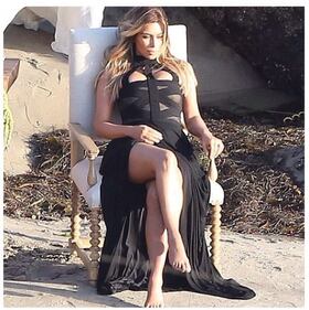 Kim Kardashian, trasparenze sensuali 8
