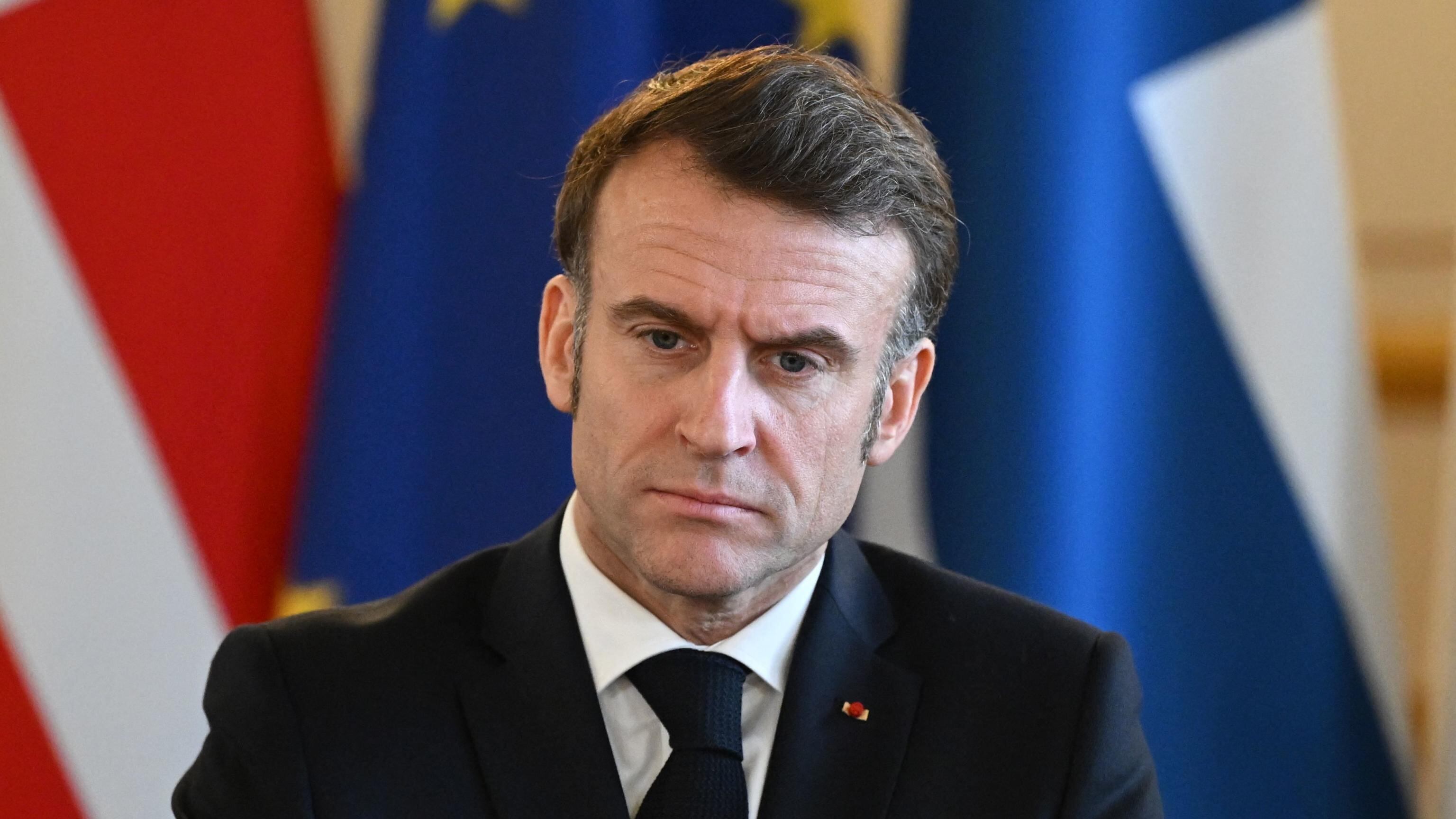 Macron: "Non credo che la Russia si fermerà all'Ucraina"
