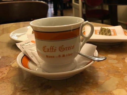 "Troppi 86 euro per una colazione? Al Caffè Greco si paga per la Storia"