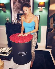 Belen Rodriguez topless in camerino 4