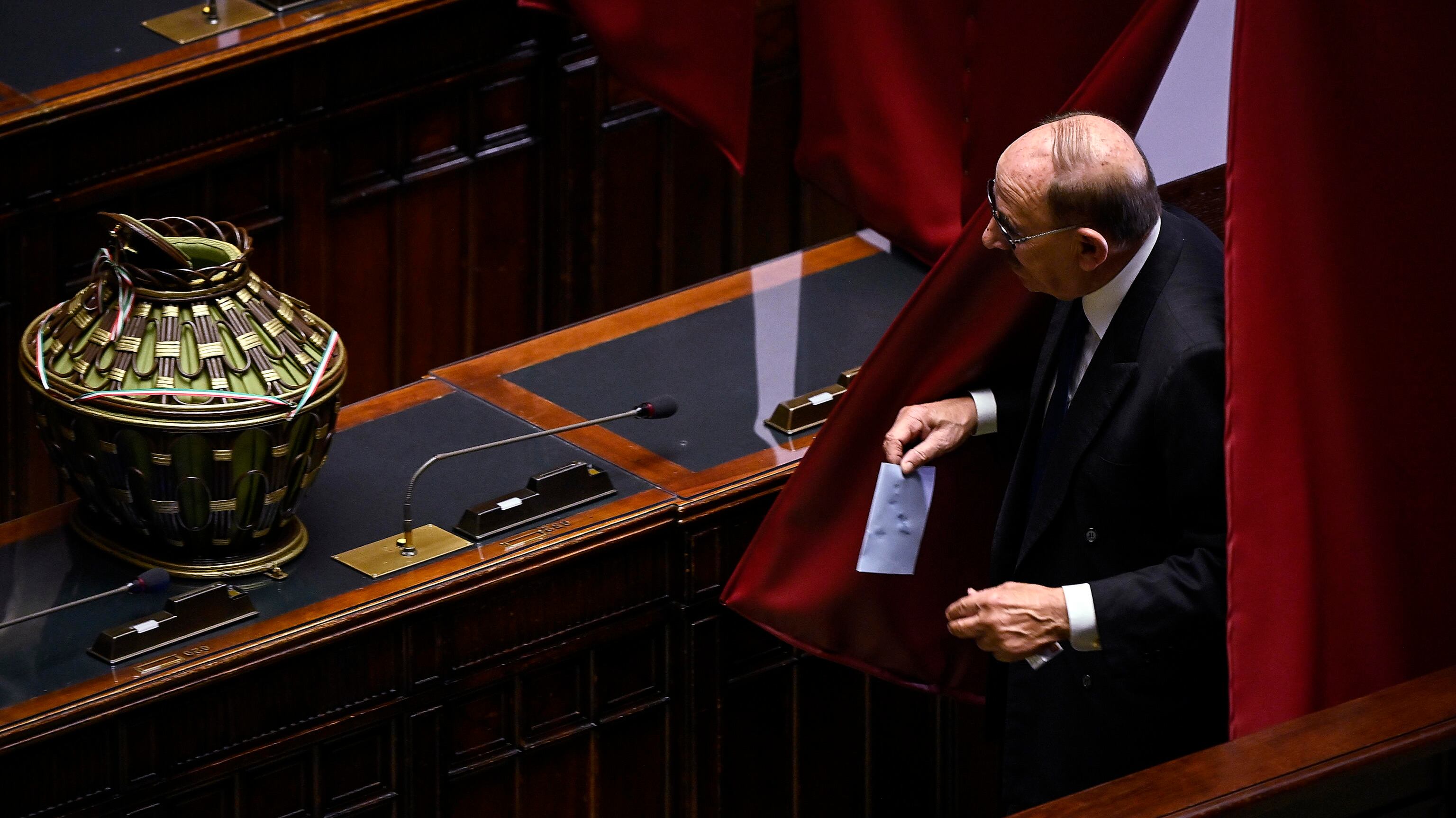 Ignazio La Russa eletto presidente del Senato, nulla di fatto alla Camera