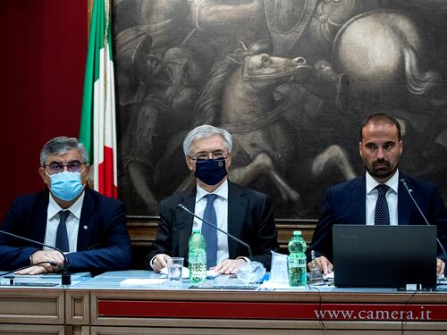 Mps-Unicredit, il ministro Franco: "Nessuna svendita"