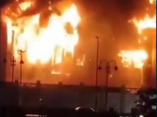 Egitto, in fiamme una stazione di polizia a Ismailia: decine i feriti