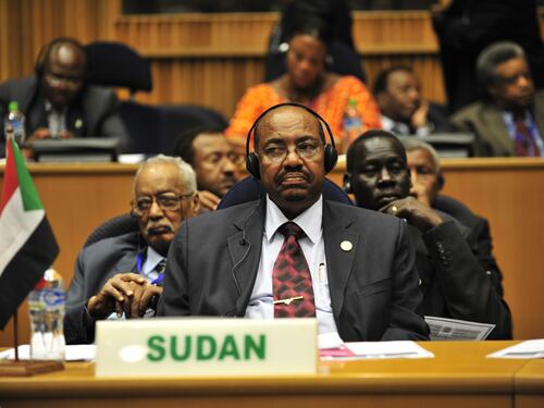 Sudan, il dittatore Bashir sarà consegnato alla Corte internazionale dell'Aja