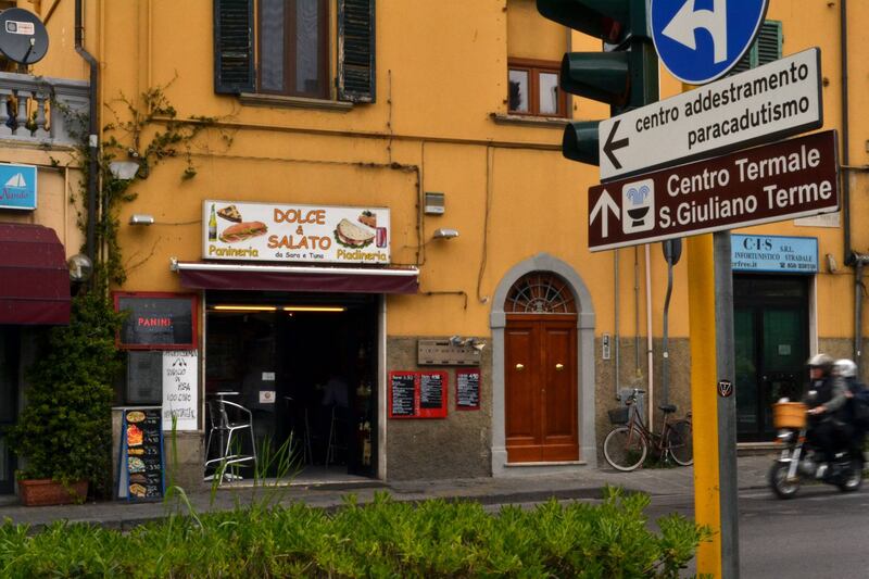 La paninoteca in cui fu avvistata Roberta Ragusa un'ora dopo la scomparsa