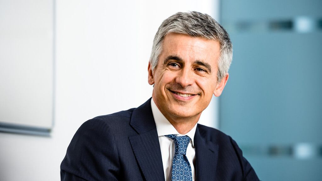 Vodafone torna all'utile e in Italia aumentano i clienti