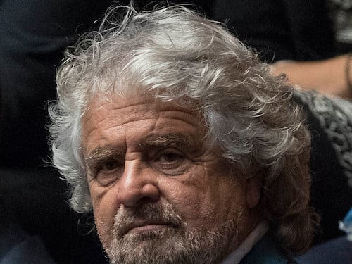 Il Movimento 5 Stelle si spacca sul tema dell'immigrazione