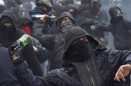 Ecco i volti dei black bloc 4