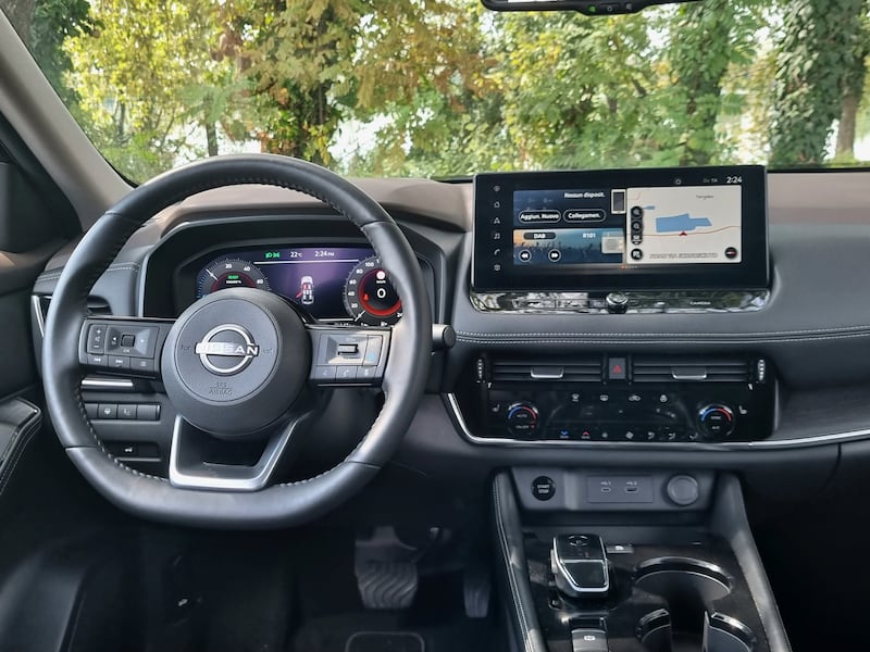 Nissan X-Trail e-Power 4WD: guarda la gallery della prova su strada 15