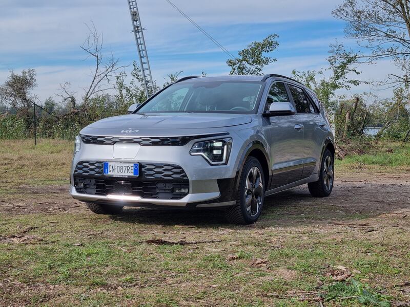 Kia Niro EV 2024: guarda la gallery del crossover elettrico. Tanta autonomia e spazio a bordo 2