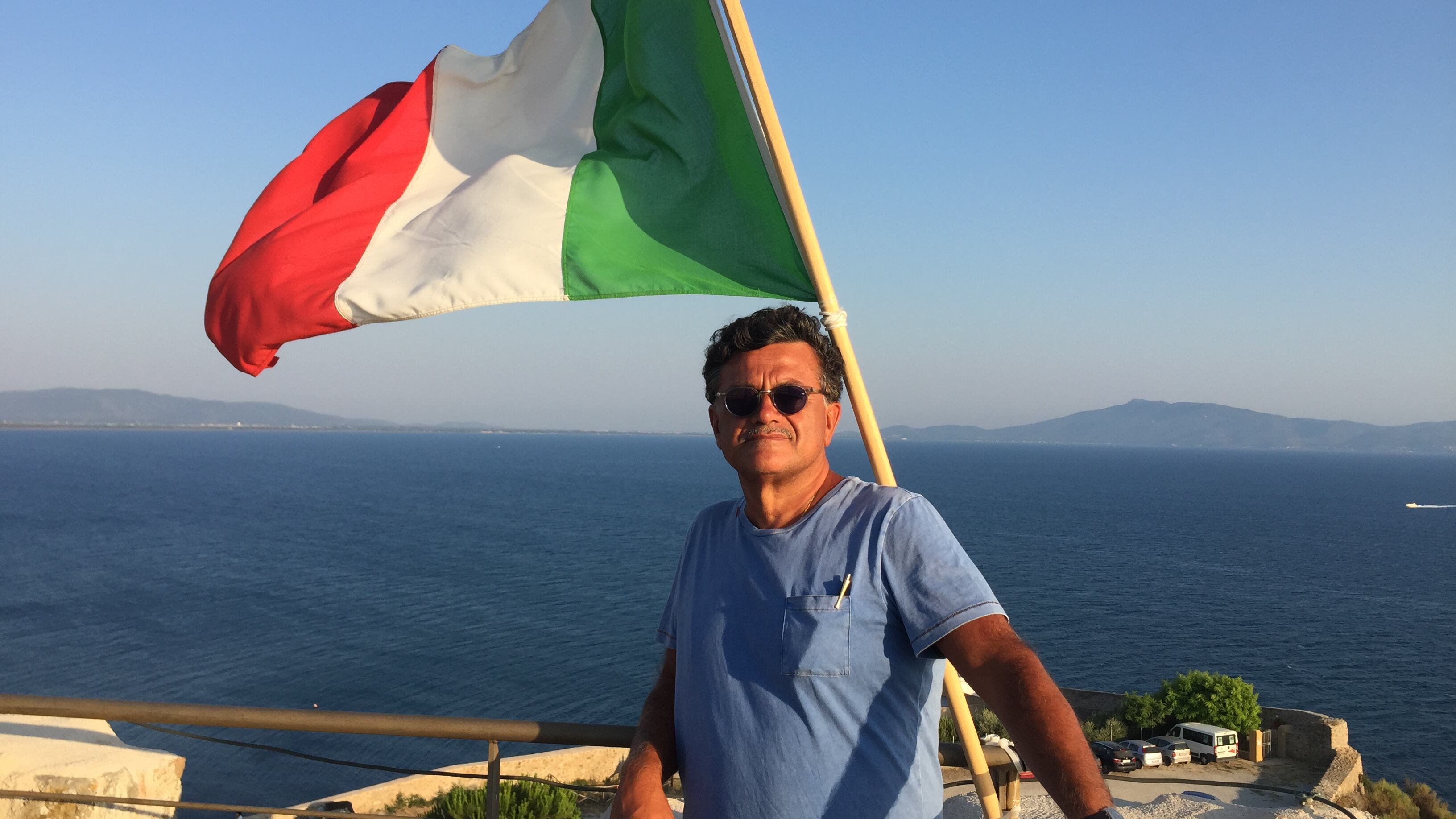 "La nostra bandiera non è politica, ma cultura"
