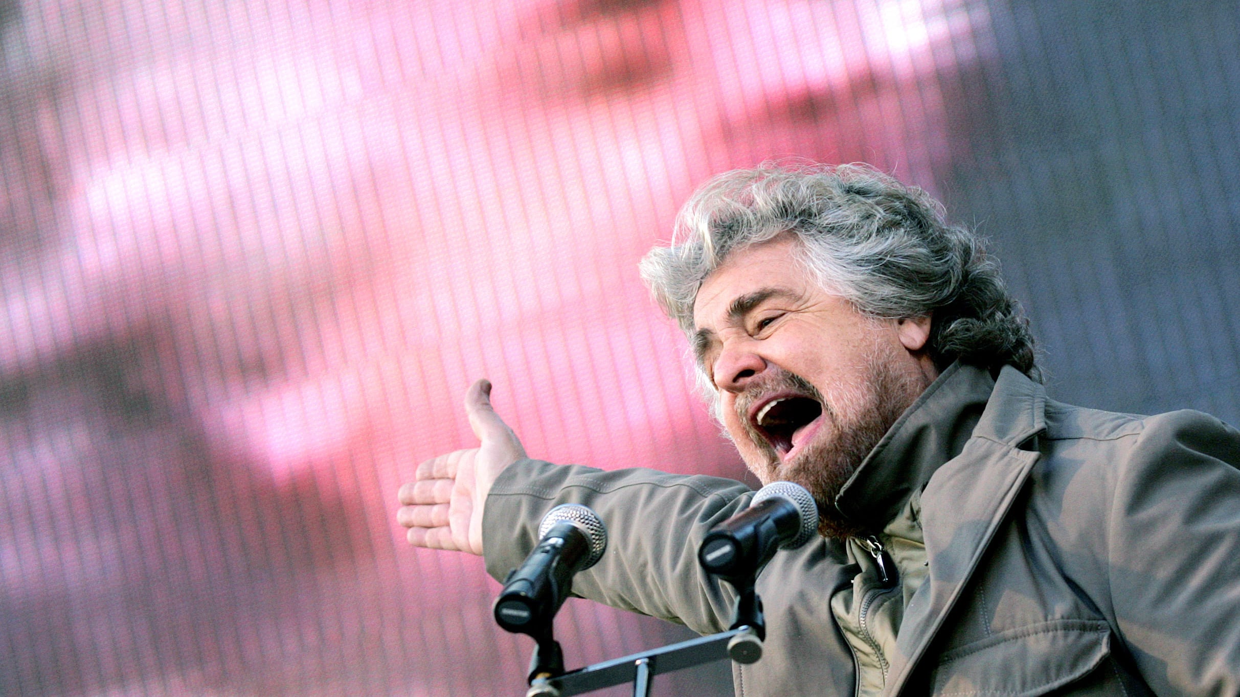 Grillo: "Vogliamo entrare nella stanza dei bottoni". E Casaleggio nomina i consulenti