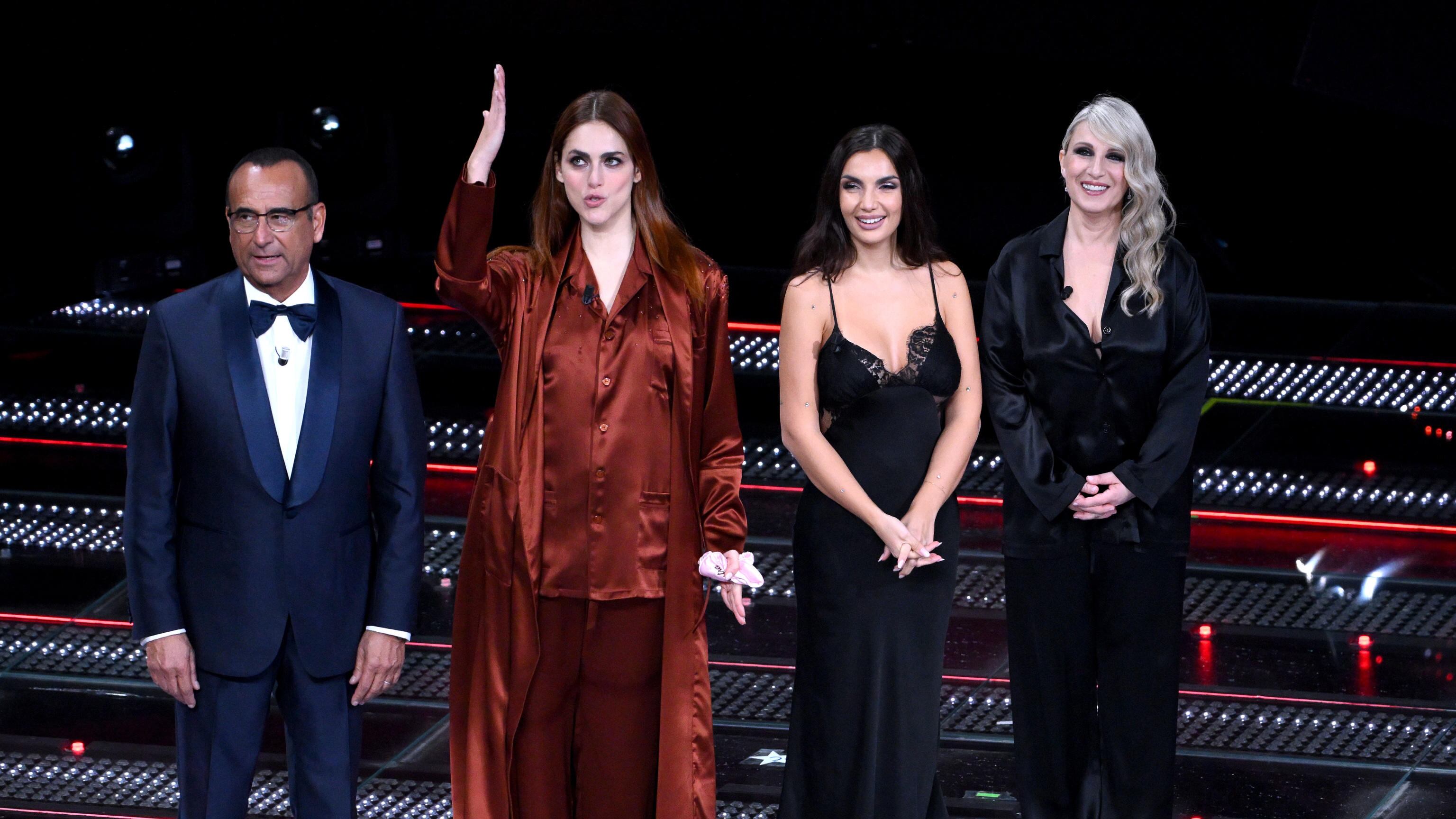 Sanremo, Conti macina ascolti: 10.7 milioni e 59.8% per la terza serata del suo Festival