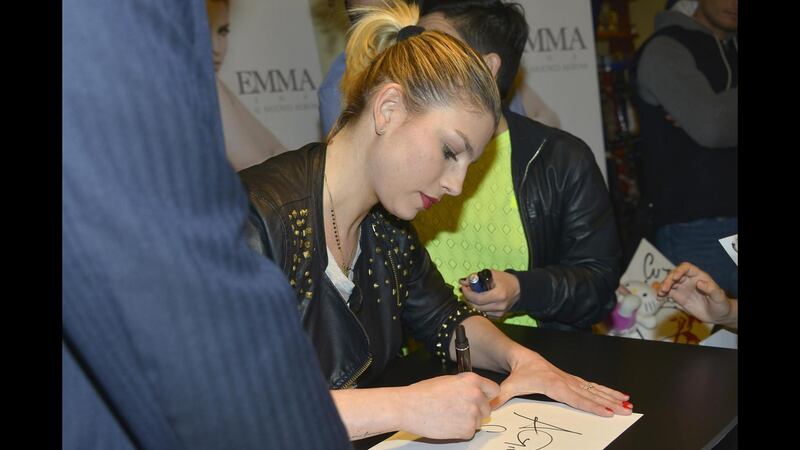 Emma Marrone sensibilizza i fan per il terremoto: foto 30
