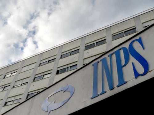“La malattia può partire dal giorno prima”. Occhio alla data sul certificato, cosa ha detto l’Inps