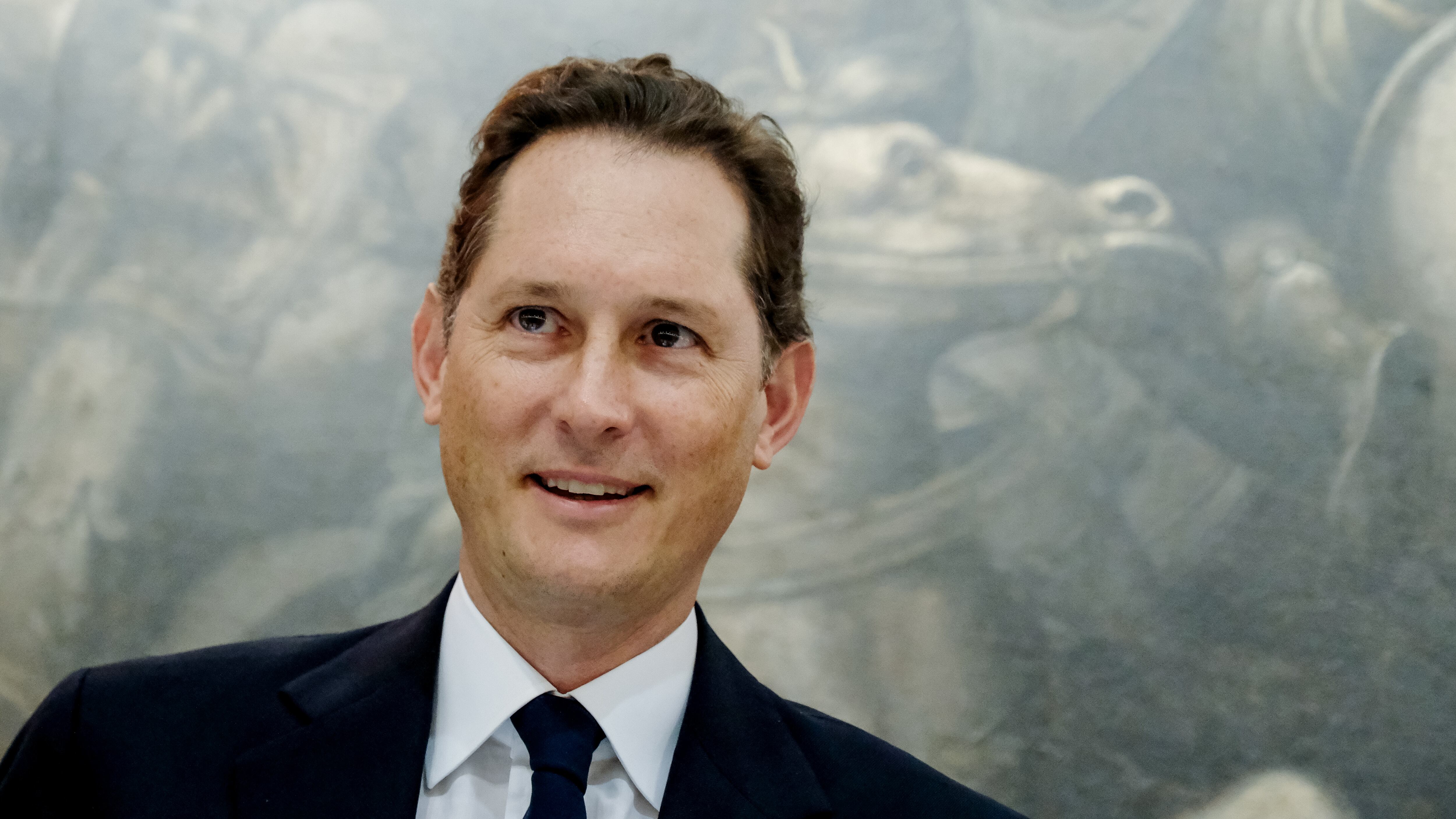 Elkann: "Exor punta su tecnologia e sanità"