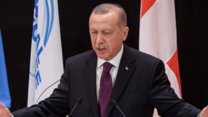 Erdogan deride l'Europa sui migranti in fuga: "Credevano a un bluff"