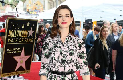 Anne Hathaway Honored e la stella sulla Walk of Fame 6
