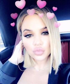 Khloé Kardashian, sexy foto 4