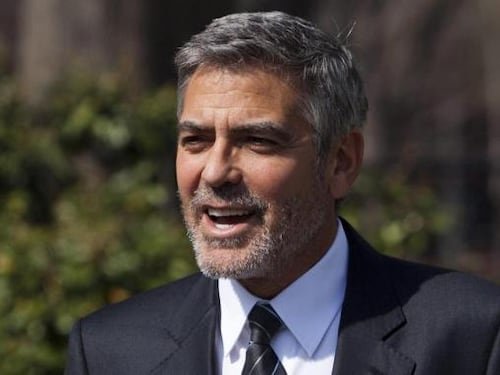 Clooney offre la cena al vicino, che non lo riconosce