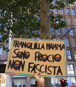 Ecco tutti gli slogan del Gay Pride 2