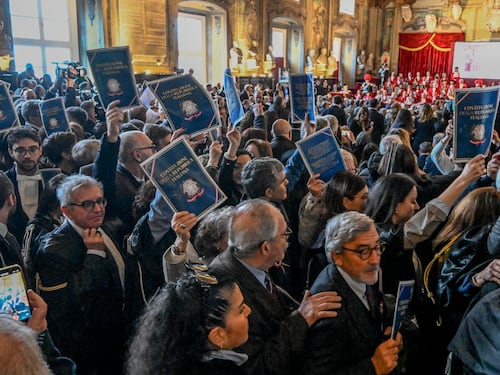 Toghe ancora in rivolta: la storia si ripete dopo 33 anni