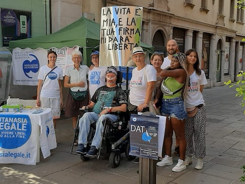 Vicenza, malato di distrofia chiede l'eutanasia "Non ce la faccio più, voglio decidere come morire"