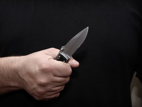 Roma, fuma sul bus e accoltella uomo, arrestato albanese irregolare
