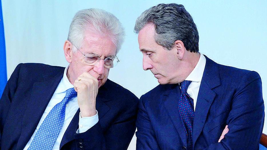 Monti si arrende: Pil in picchiata a -2,4%